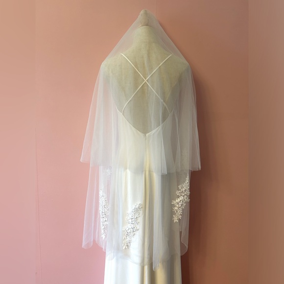 Wedding Veil Fingertip main image 9